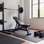 découvrez les équipements de musculation à domicile vraiment utiles pour optimiser vos entraînements et gagner en efficacité chez vous.